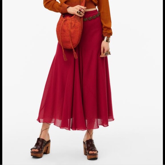 Zara Limited edition flowy skirt - Picture 3 of 3